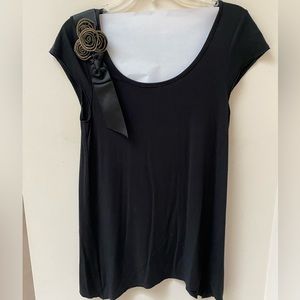 Alice + Olivia Embellished Black Top. Size S